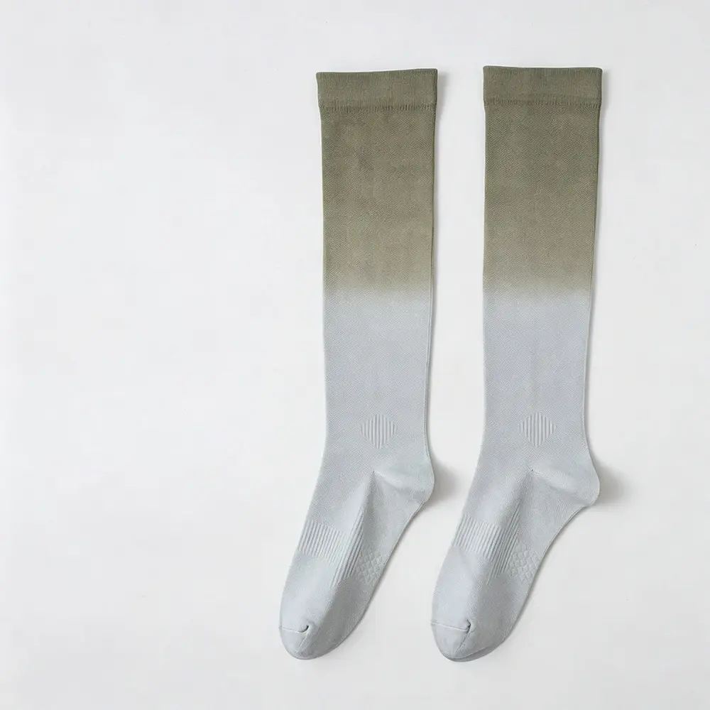 MISTYNE Recovery Compression Socks — Style 01 in Green Gray
