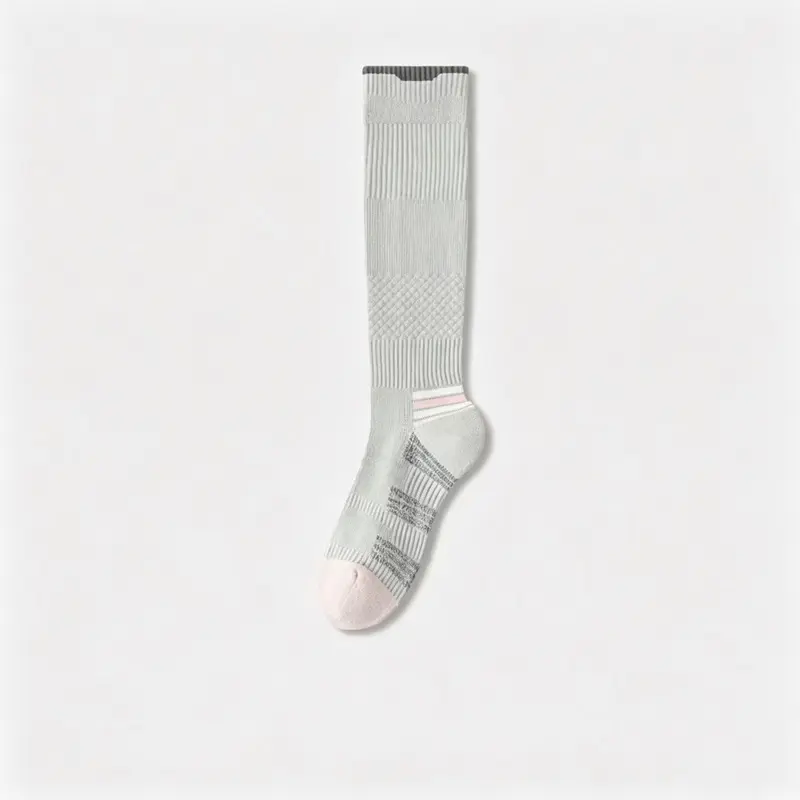 MISTYNE Travel Compression Socks — Style 09 in Light Gray