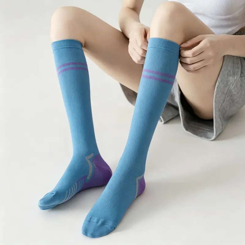 MISTYNE Studio Compression Socks — Style 03 product detail 8