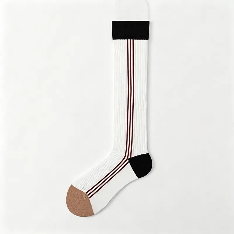MISTYNE Travel Compression Socks — Style 01 in White 1