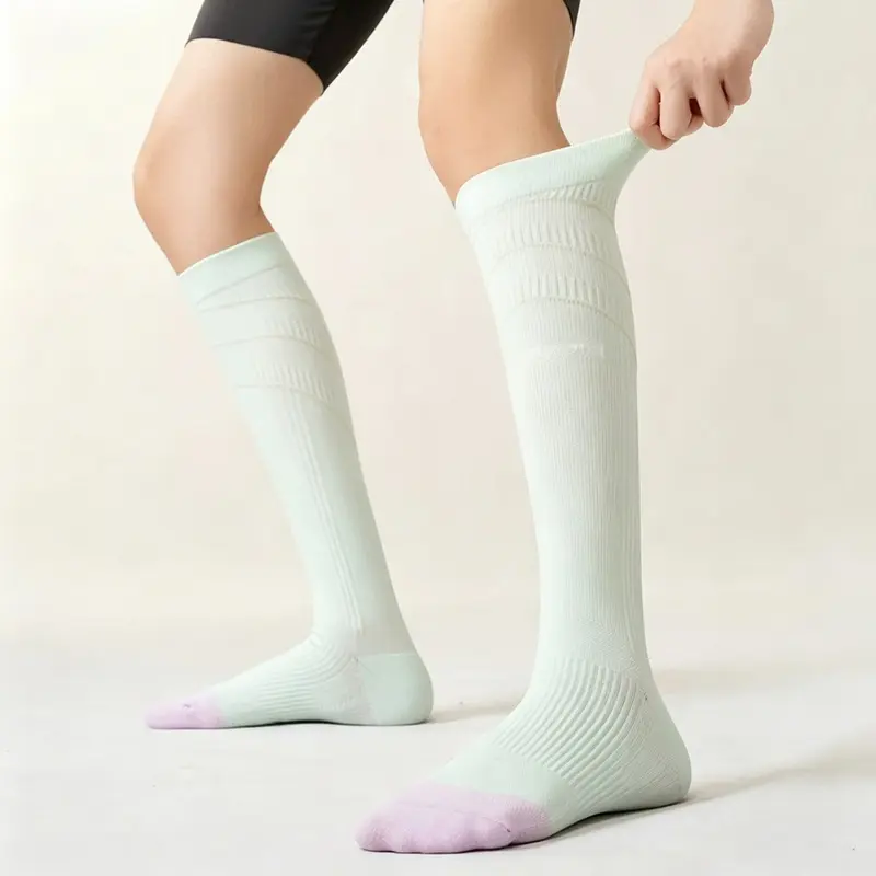 MISTYNE Travel Compression Socks — Style 04 product detail 6