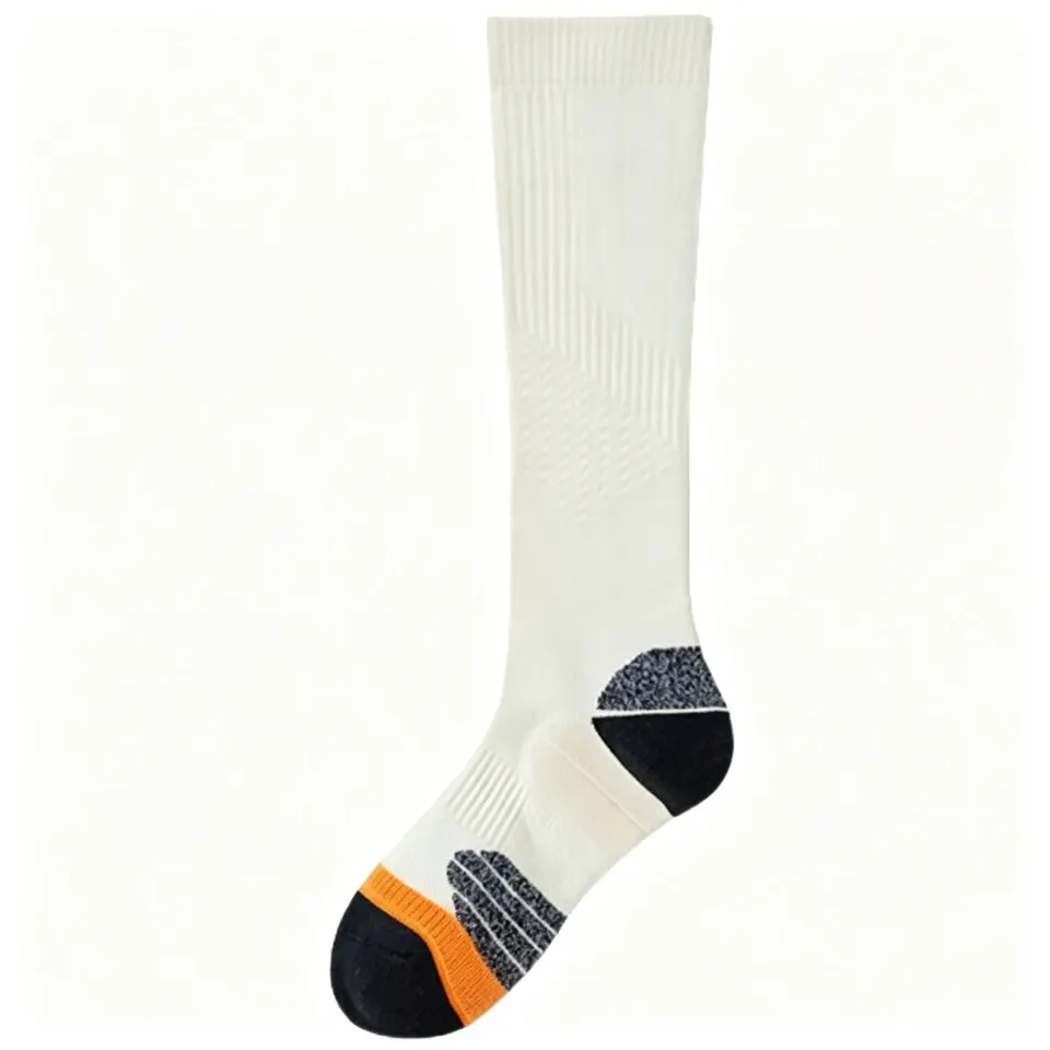 MISTYNE Recovery Compression Socks — Style 04 in White 2