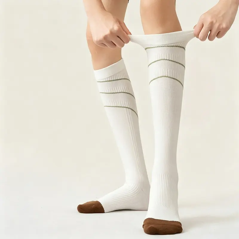 MISTYNE Travel Compression Socks — Style 04 product detail 7