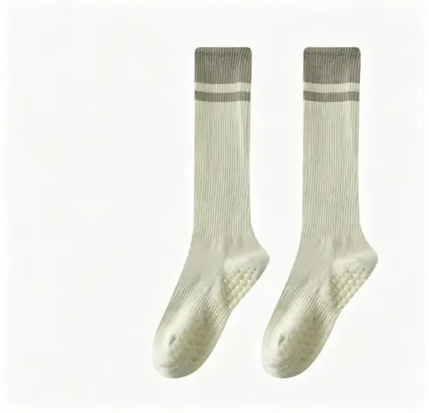 MISTYNE Studio Compression Socks — Style 01 in Light Green