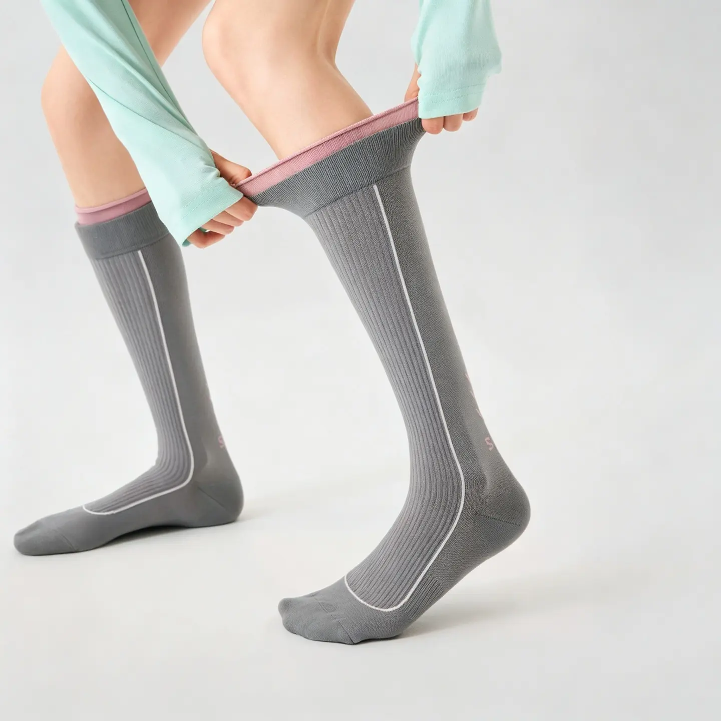 MISTYNE Travel Compression Socks — Style 03 product detail 2