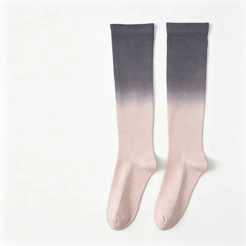 MISTYNE Recovery Compression Socks — Style 01 in Gray Pink