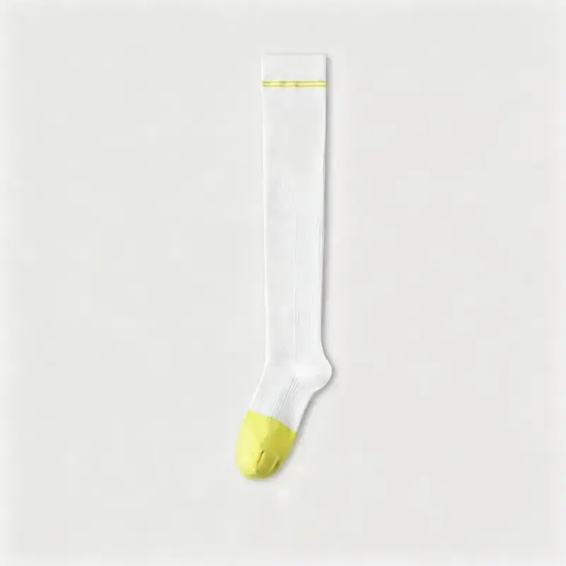 MISTYNE Recovery Compression Socks — Style 03 in White