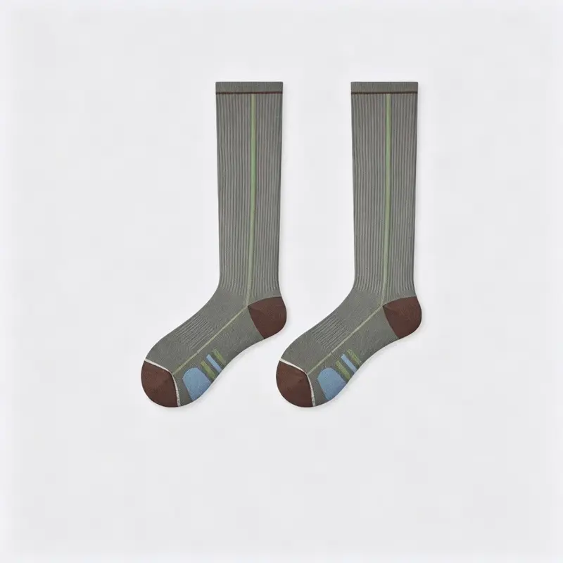 MISTYNE Daily Compression Socks — Style 07 in Gray